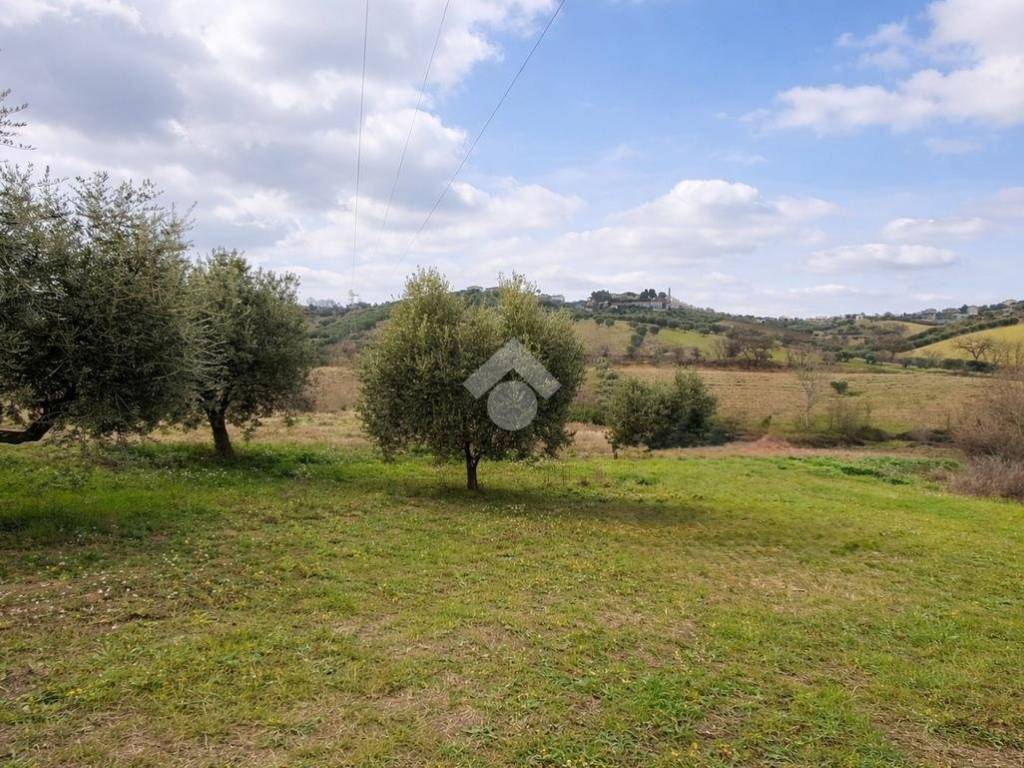 Terreno a Sant'omero in Via Colle San Polo - Foto 3