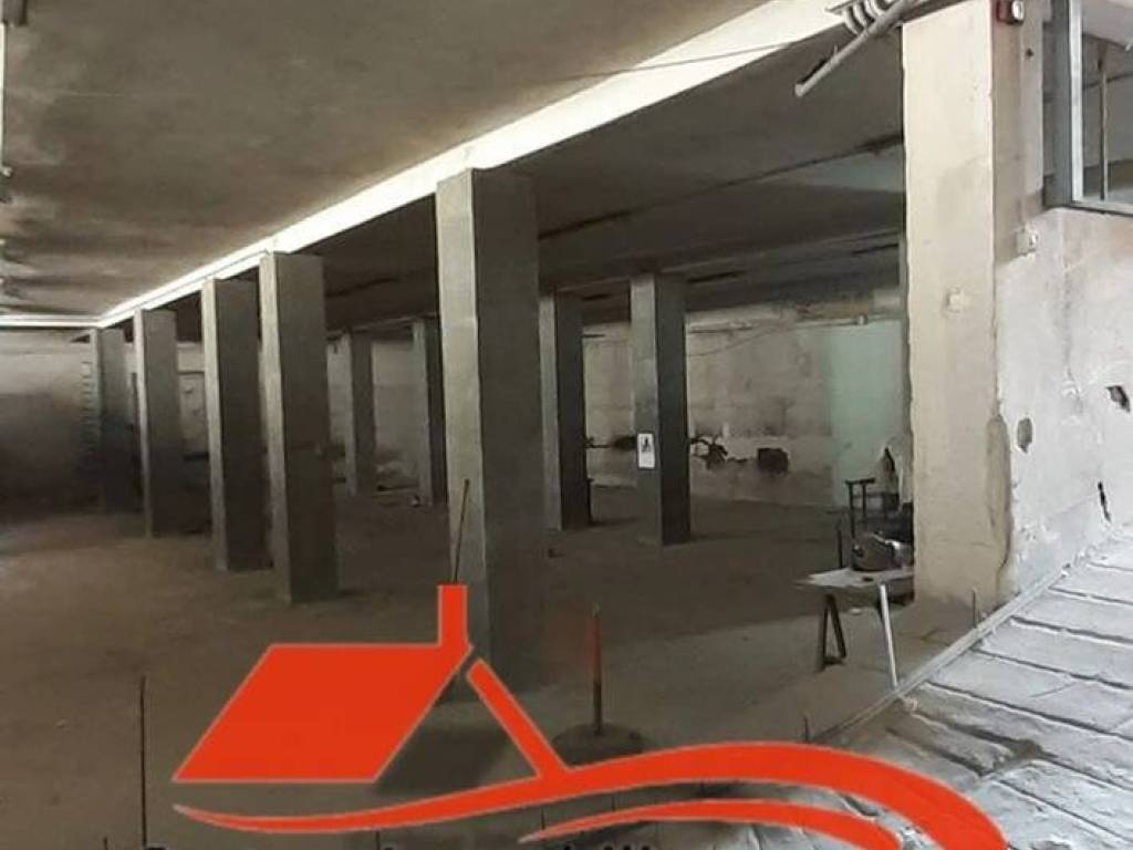 Box / garage a Siracusa in Via Unione Sovietica, 23 - Foto 4