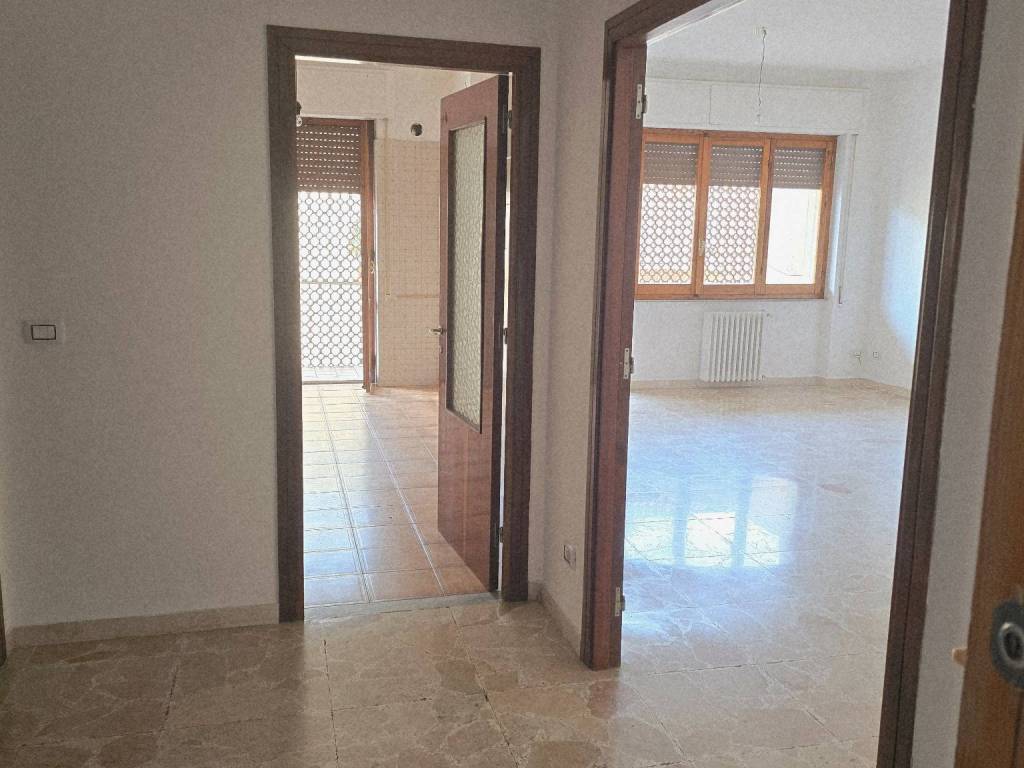 Appartamento a Nuoro in Via Martiri della Libertà - Foto 2