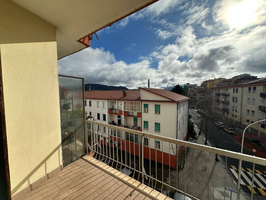 Appartamento a Nuoro in Via Martiri della Libertà - Foto 3