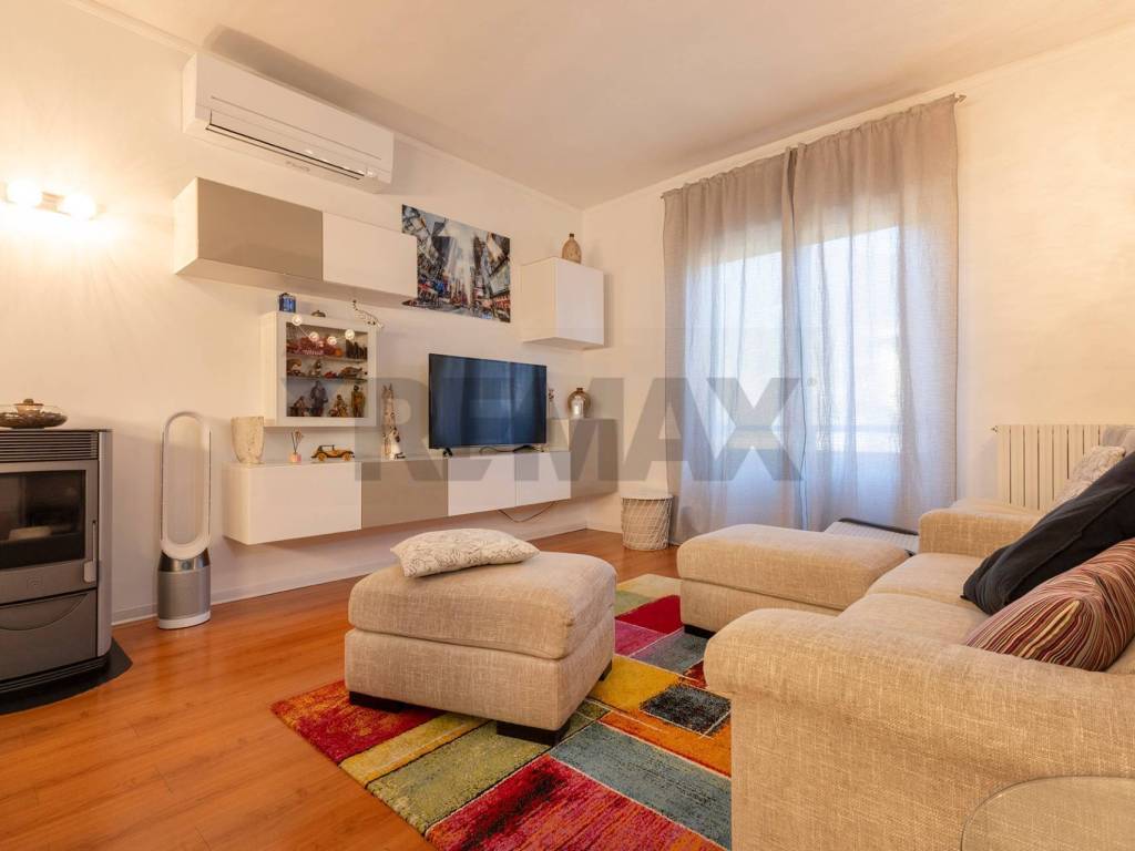 Villa a Cittiglio in Via G. Marconi, 83 - Foto 5