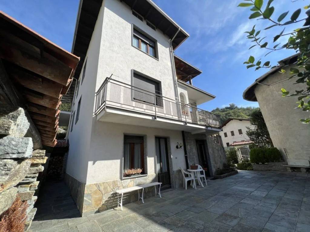 Villa a Coggiola in Via Iv Novembre, 160 - Foto 2