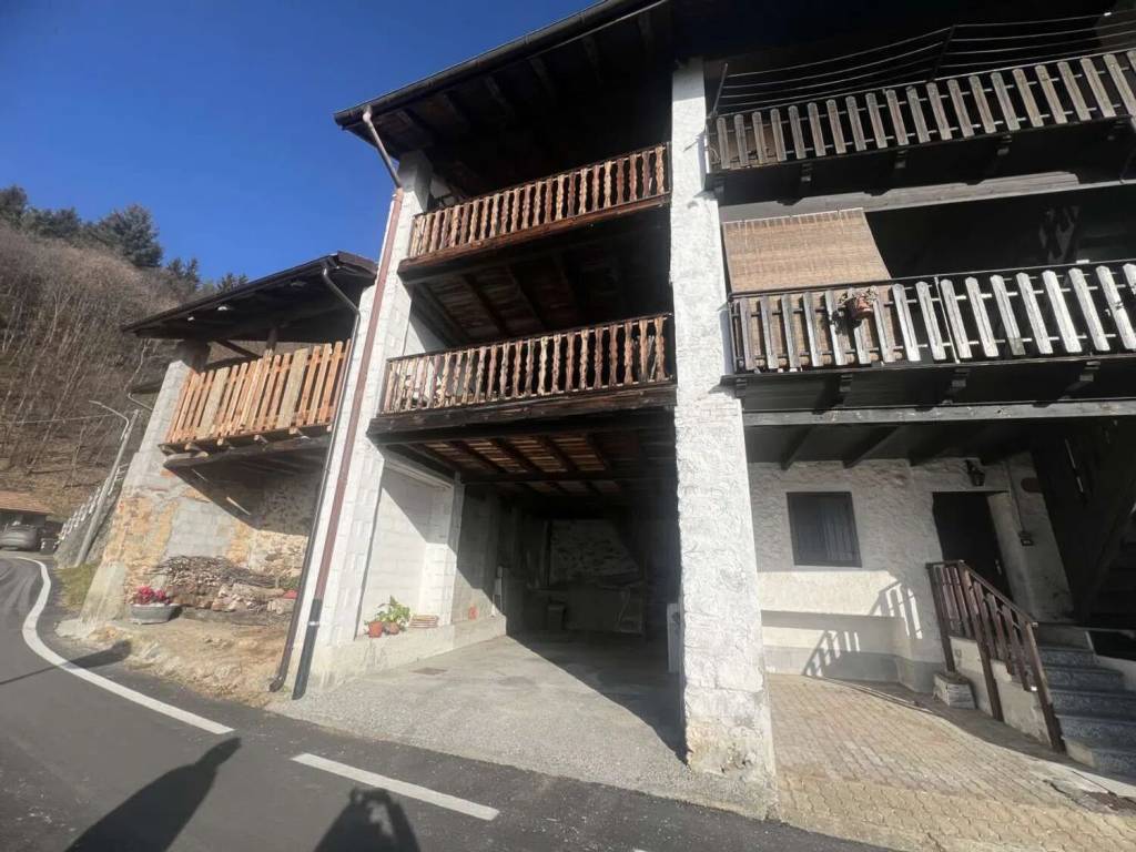 Villa a Coggiola in Via G. Porta, 41 A - Foto 2