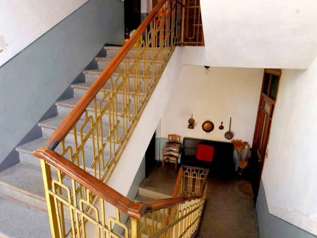 Villa a Valdilana in Frazione Lora, 2 - Foto 2