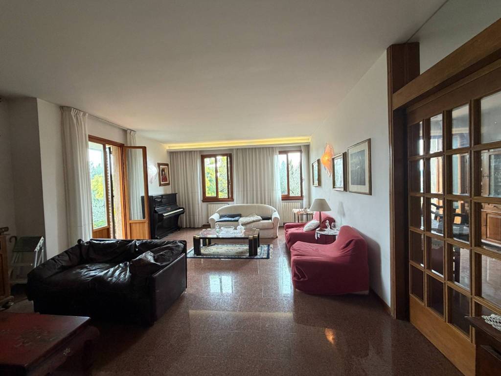 Casa indipendente a Poggibonsi in Via del Chianti - Foto 3