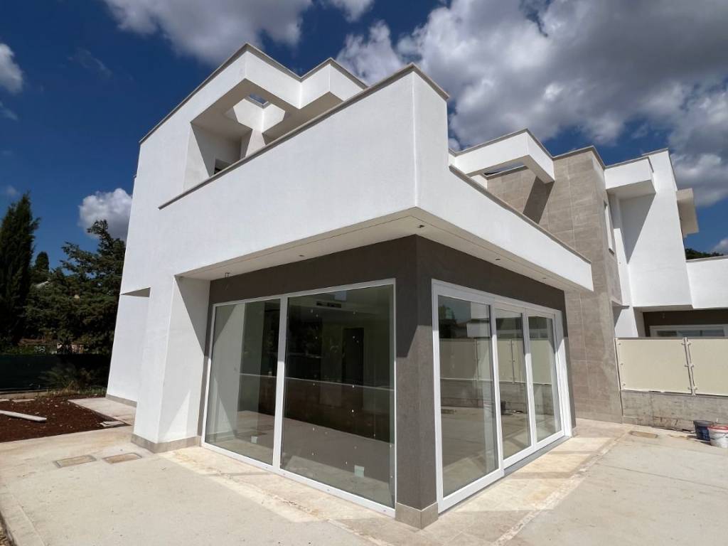 Villa a Cisterna di latina in Via delle Querce, 7 - Foto 5