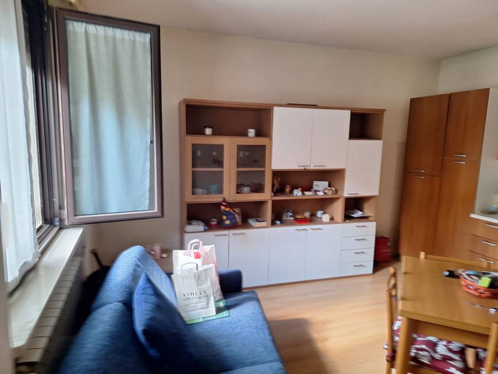 Casa indipendente a Frosinone in Viale Strasburgo, 10 - Foto 2
