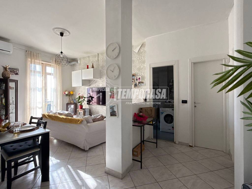 Appartamento a Rivoli in Via Alessandro Manzoni - Foto 2