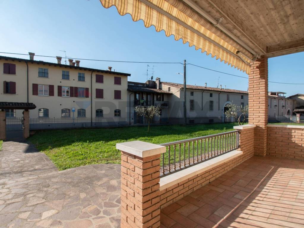 Villa a Castegnato in via Camillo Benso Conte di Cavour, 184 - Foto 5