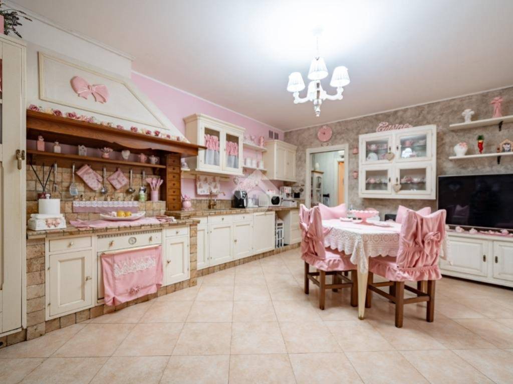 Appartamento a Paderno dugnano in Via Reali, 82 - Foto 2