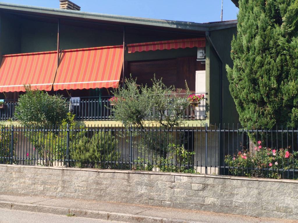 Villa a Busto arsizio in Via Busona, 14 - Foto 4
