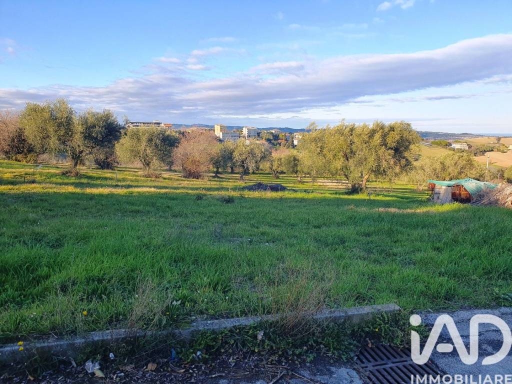 Terreno a Montegranaro in Via Elpidiense, 283 - Foto 5