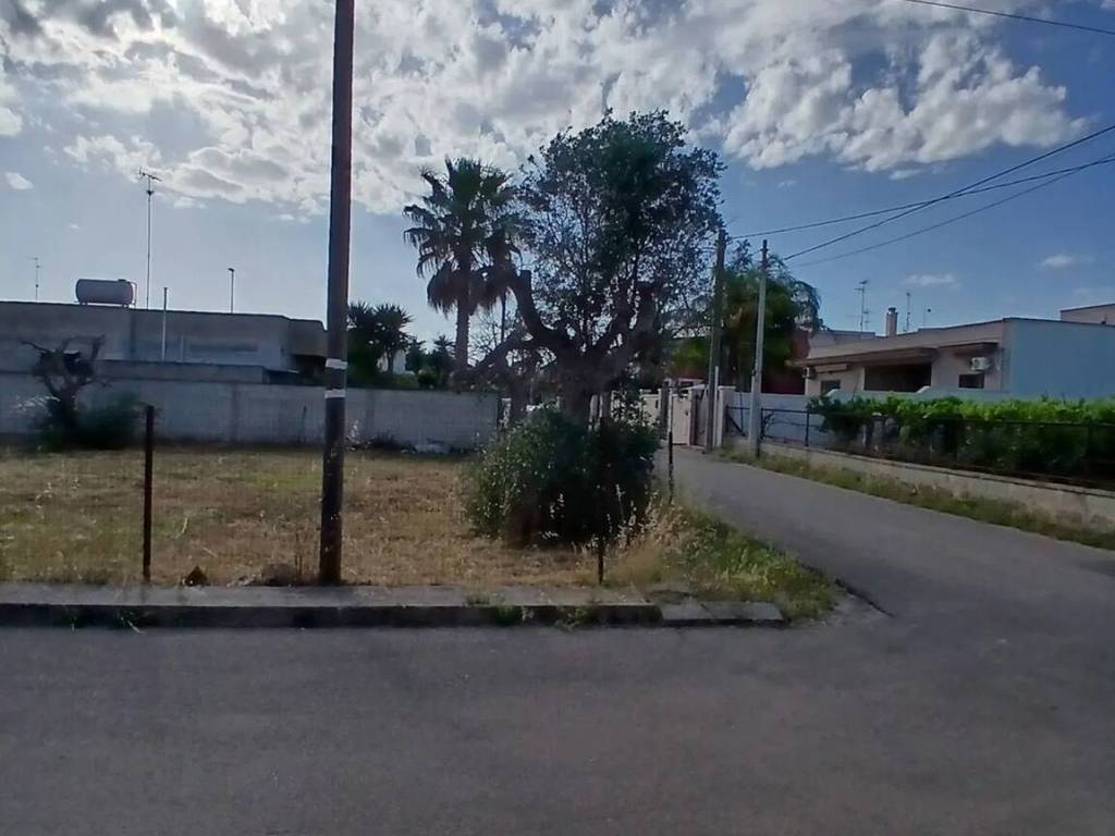 Terreno a Lecce in Via A. Vivaldi No Number - Foto 2