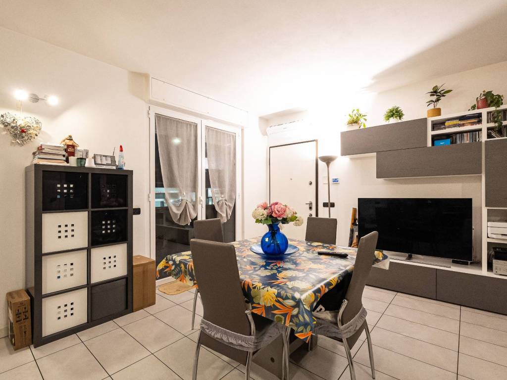 Appartamento a Cantù in Via Pinerolo - Foto 5