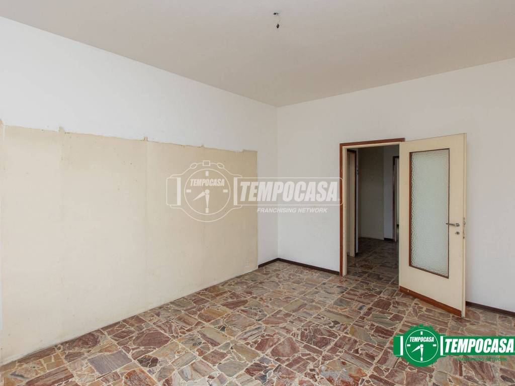 Appartamento a Magnago in Via Generale Cantore 3 - Foto 4