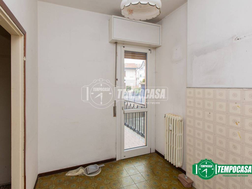 Appartamento a Magnago in Via Generale Cantore 3 - Foto 5