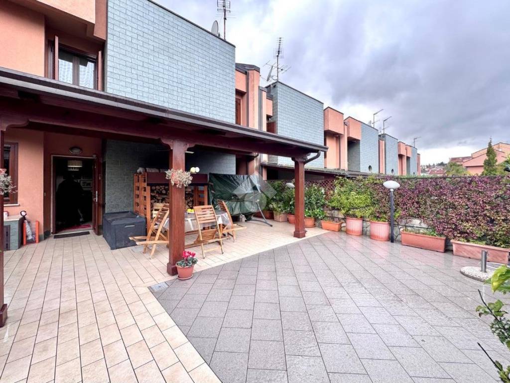 Villa a Rende in Via Mattia Preti, 82 - Foto 2