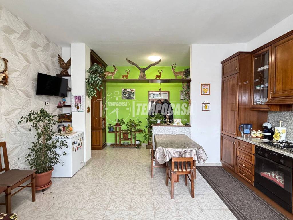 Appartamento a Merate in Via XXV Aprile 167 - Foto 5