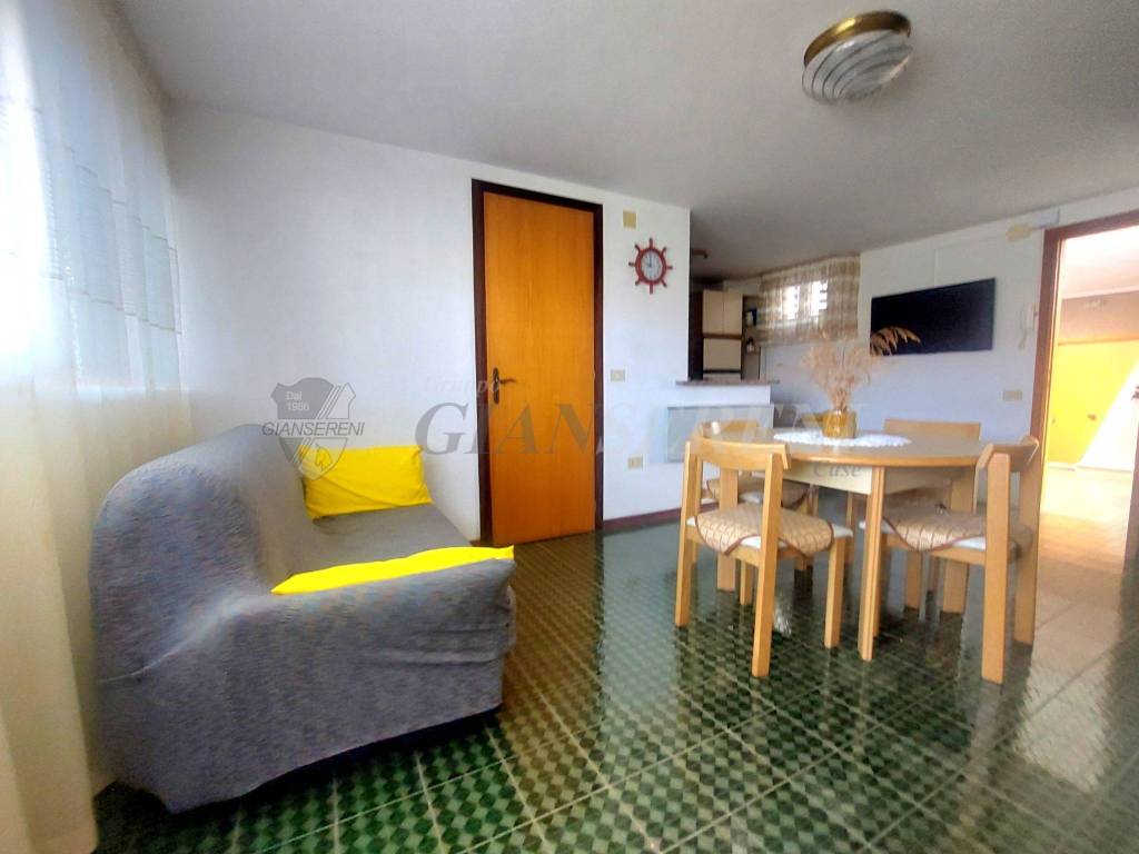 Appartamento a Follonica in Via dei Pini - Foto 4