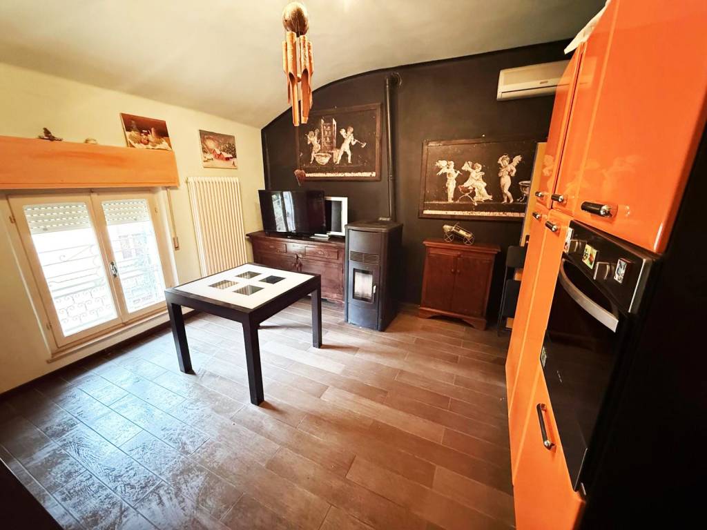 Appartamento a Salsomaggiore terme in Viale Vittoria - Foto 3