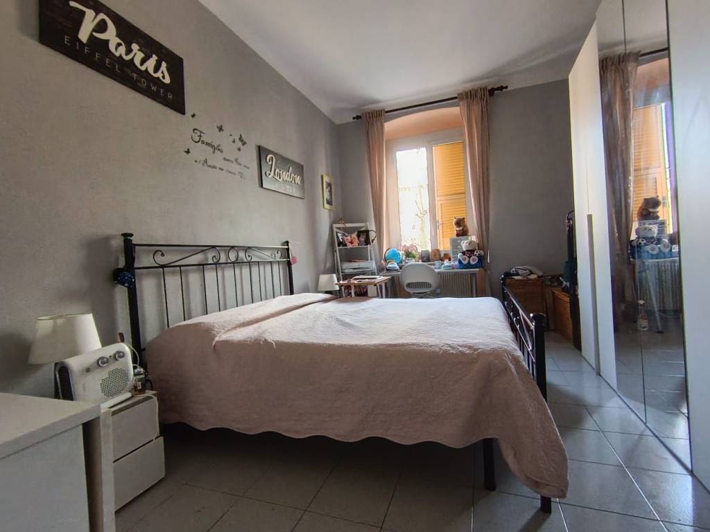 Appartamento a Genova in Via Giuseppe Casaregis - Foto 2