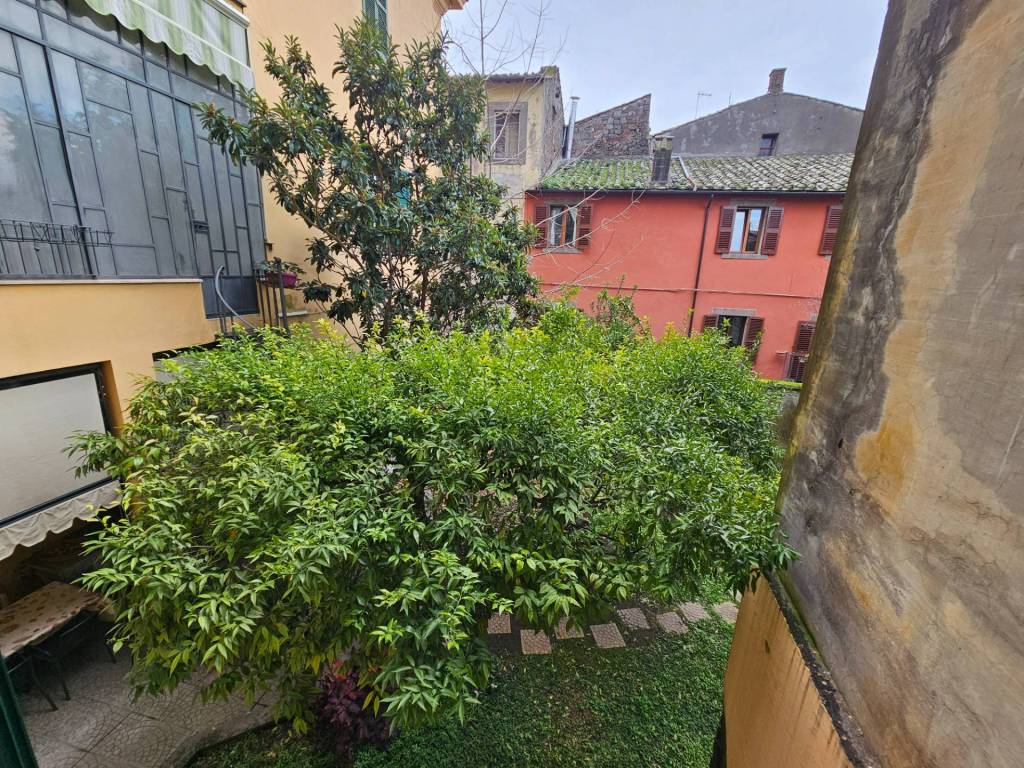 Appartamento a Viterbo in Via Del Giglio - Foto 2