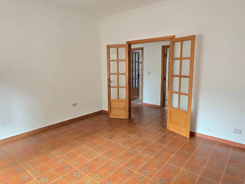 Appartamento a Oliena in Via Alberto Calamida - Foto 3