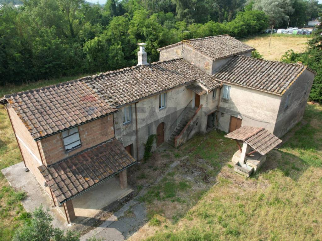 Rustico / casale a Perugia - Foto 2