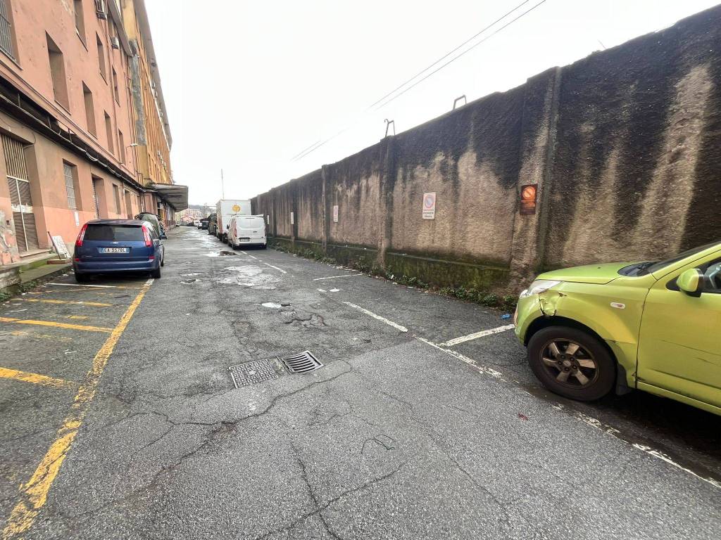 Box / garage a Genova in Via Giacomo Bruzzo - Foto 5