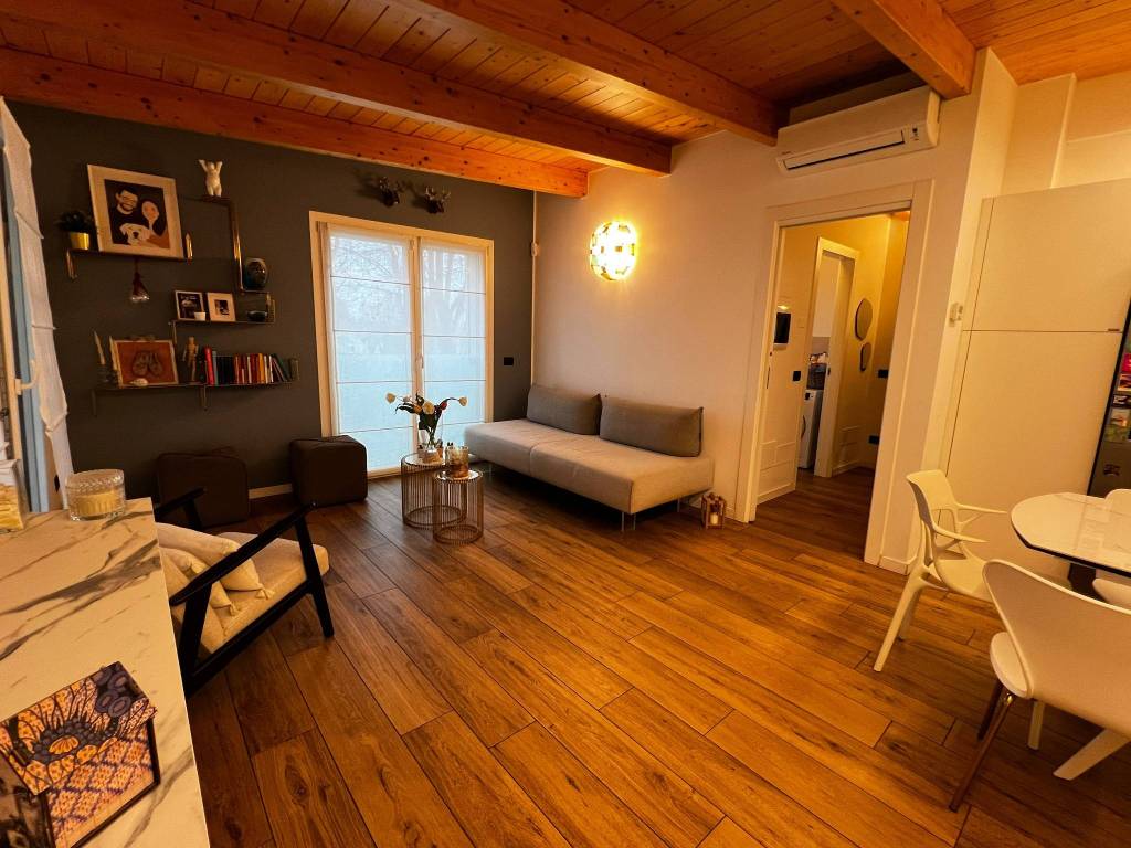 Appartamento a Parabiago in Via Vittorio Alfieri, 5 - Foto 4