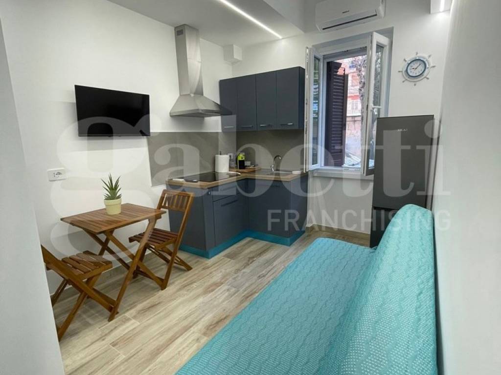 Appartamento a Ladispoli in Via Regina Elena, 58 - Foto 2