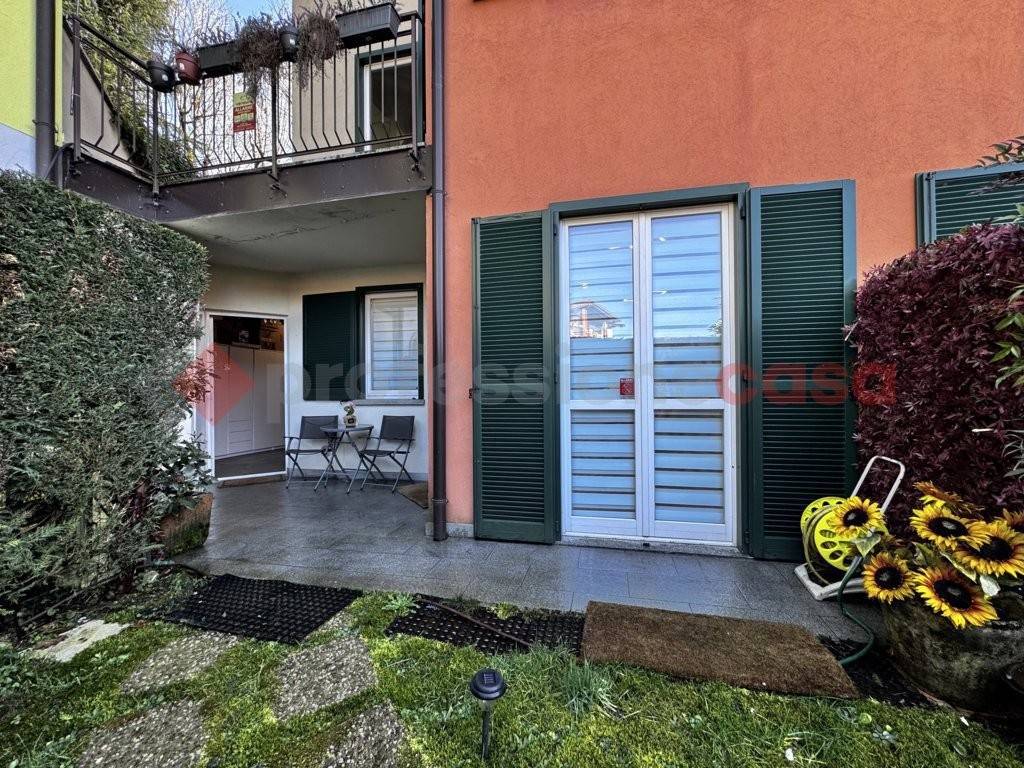 Villetta a schiera a Castelletto sopra ticino in Via I Maggio - Foto 4