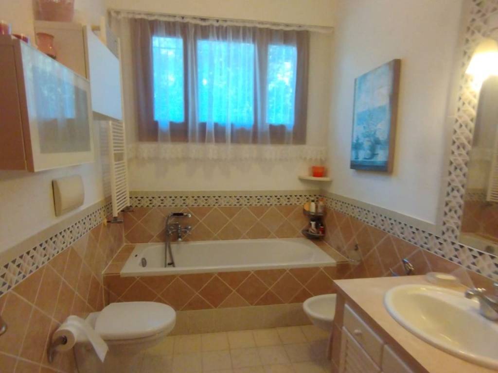 Villa a Livorno in Via della Valle Benedetta, 178 - Foto 3