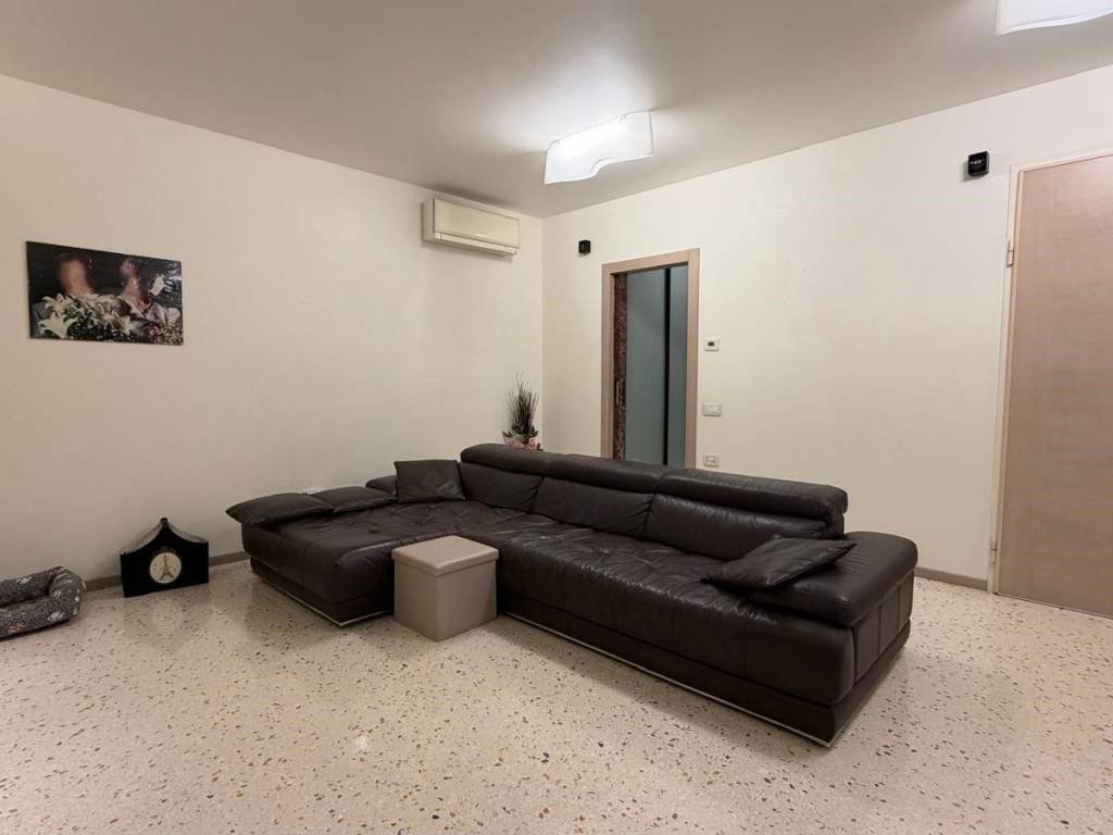 Villa a Chioggia in Via Pasquale Cicogna - Foto 3