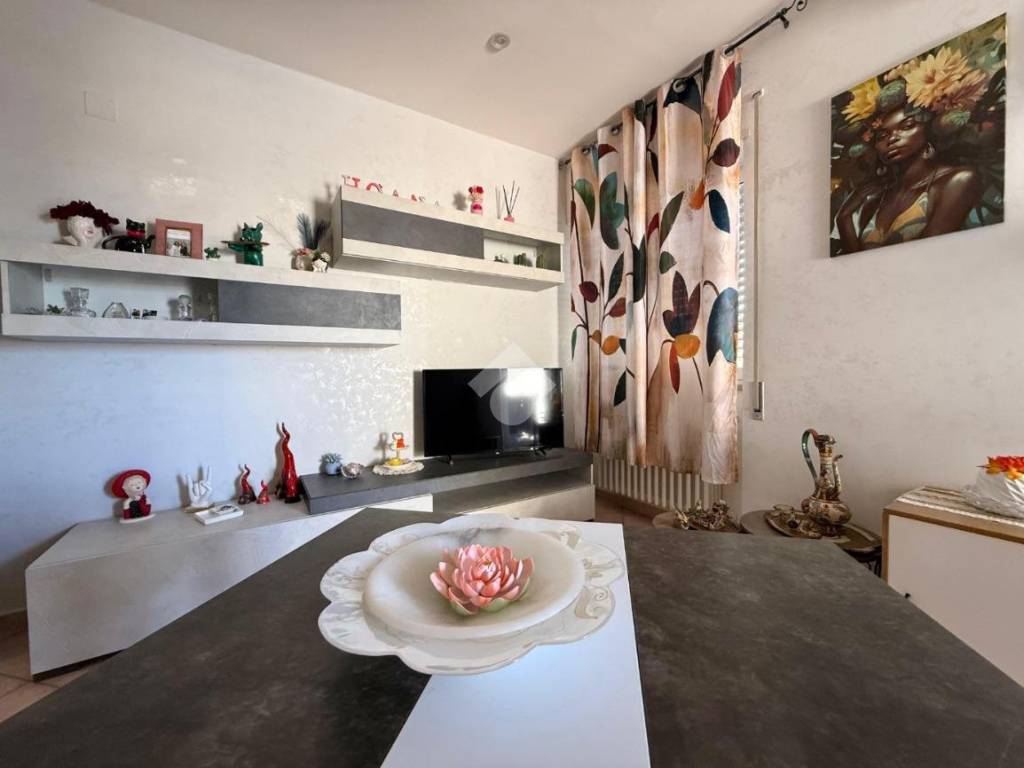 Appartamento a Bitonto in Via Leongito, 6 - Foto 4