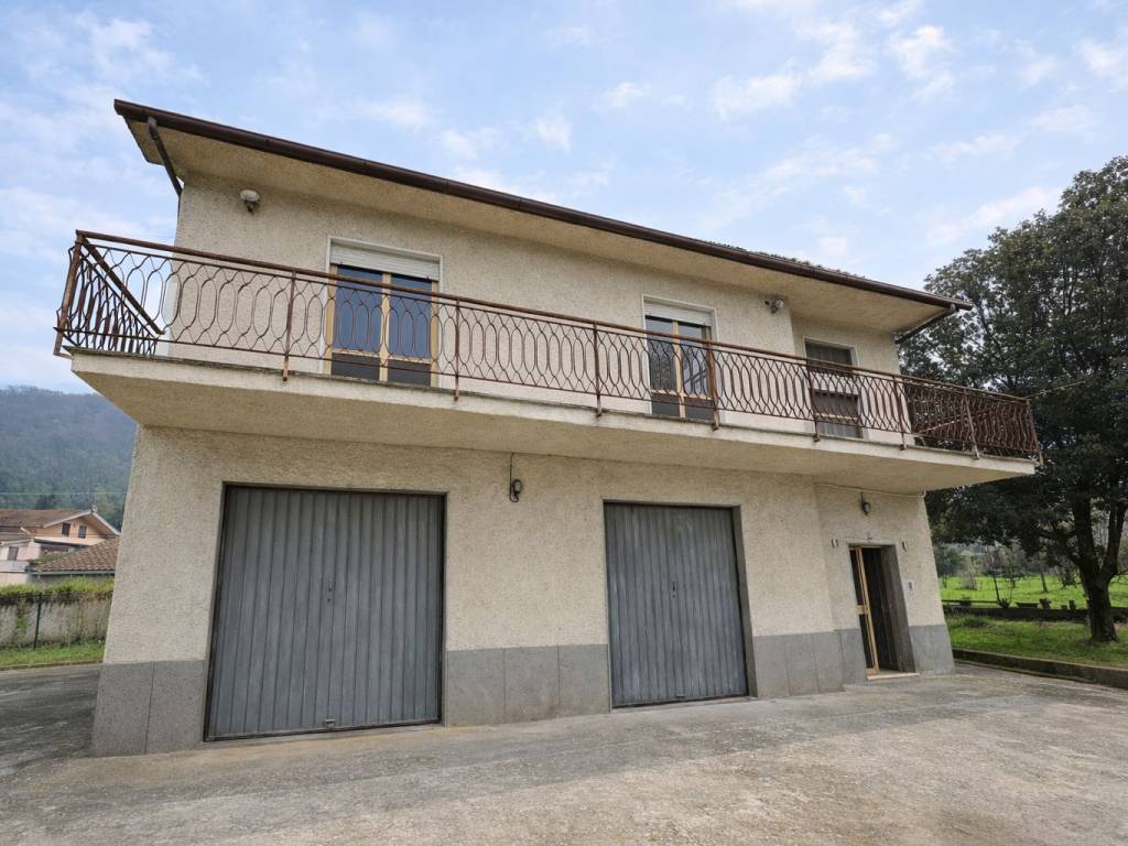 Villa a Colleferro in Via Carpinetana Superiore - Foto 2