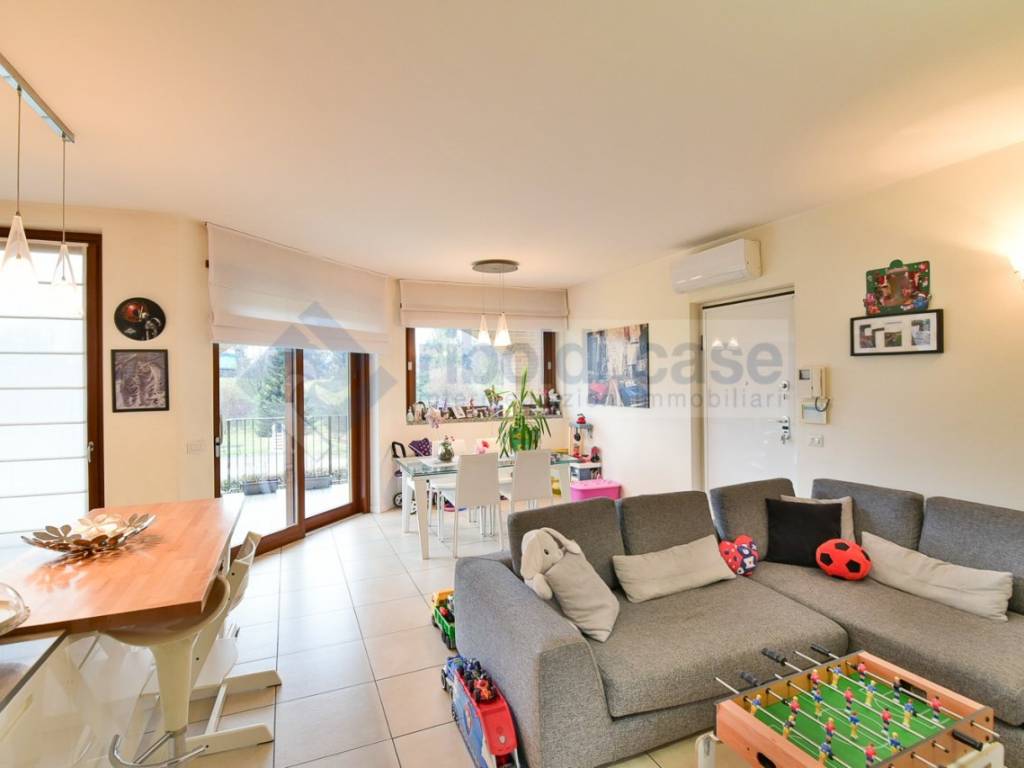 Appartamento a Carimate in VIA MOLINO GERETTO - Foto 3