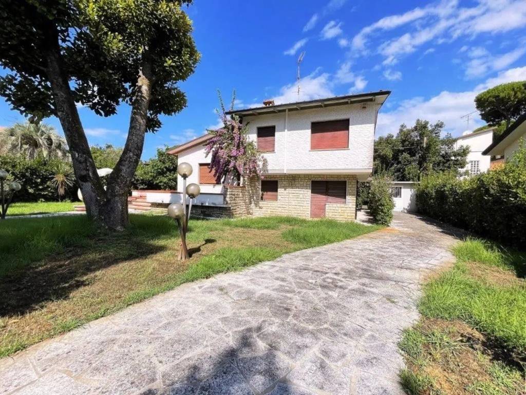 Villa a Pietrasanta in Via Firenze - Foto 4