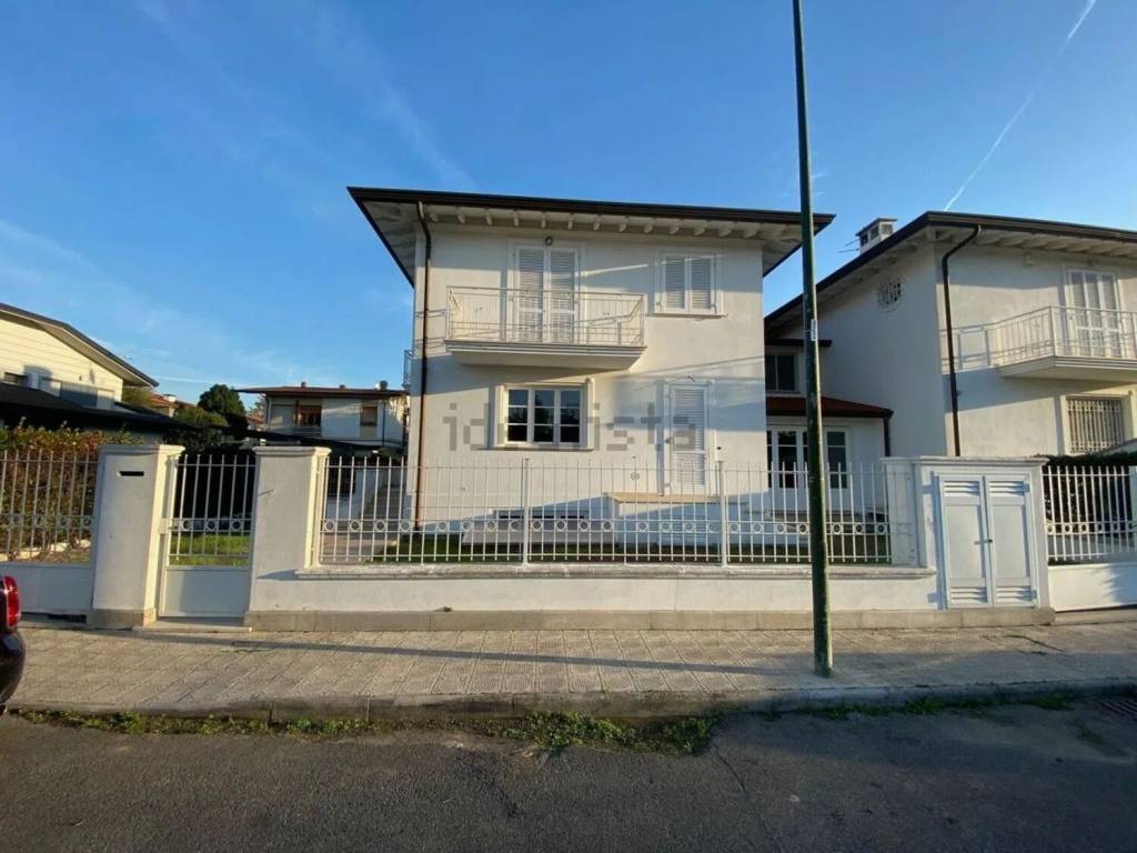 Villa a Camaiore in Via Pitagora - Foto 4