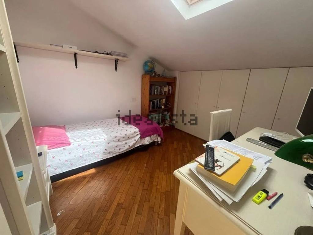 Villa a Camaiore in Viale Cristoforo Colombo - Foto 2