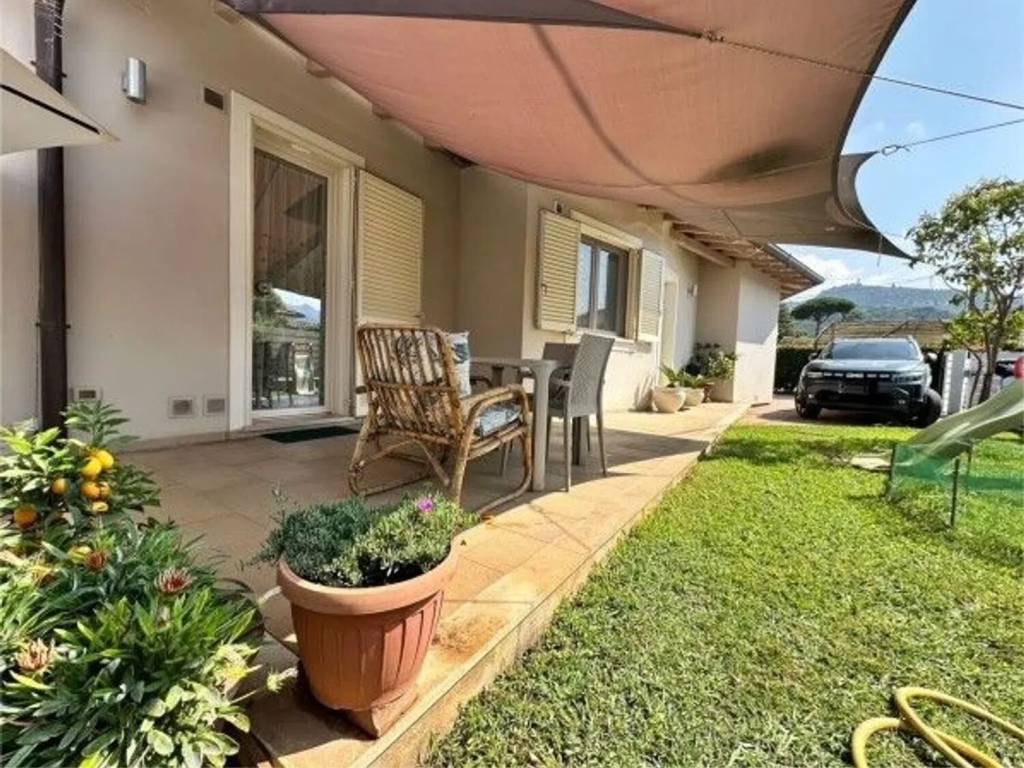 Villa a Camaiore in Via Acquarella - Foto 4