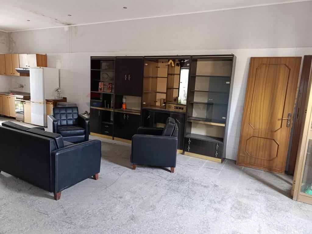 Casa indipendente a Acireale in via Barcellona, 67 - Foto 4