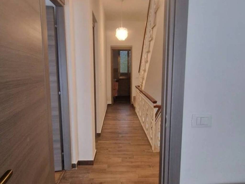 Villa a Viareggio in Via Felice Cavallotti - Foto 5