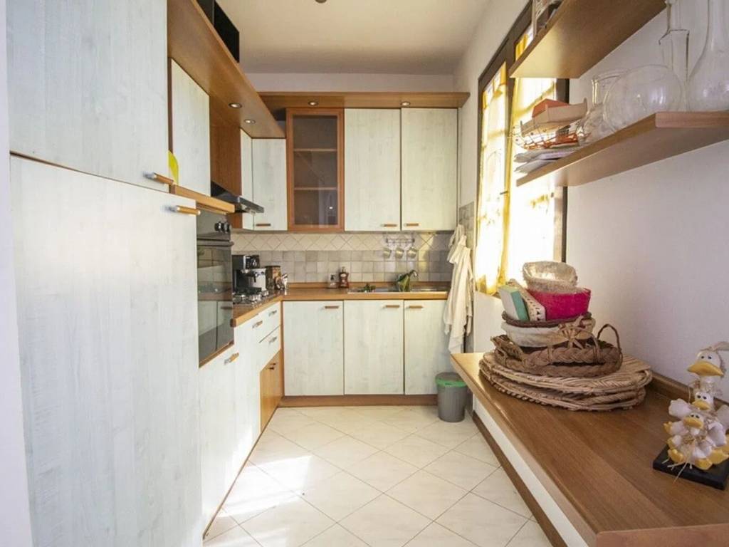 Appartamento a Camaiore in Via Euclide - Foto 5