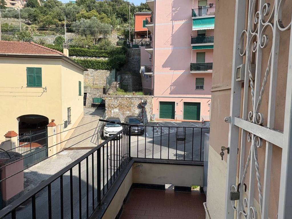 Appartamento a Genova in Via Giulio Tanini - Foto 3