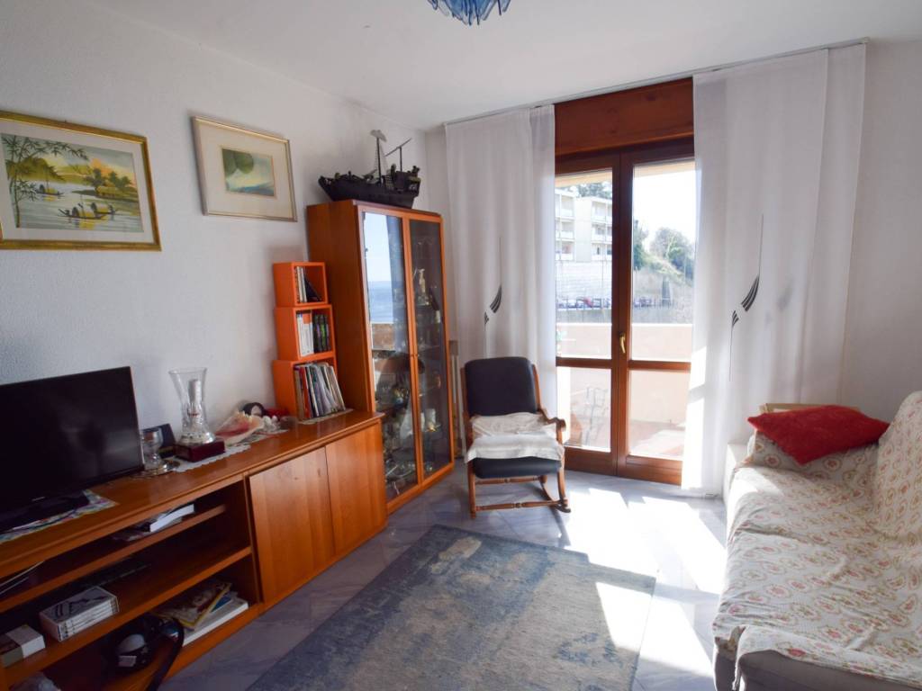 Appartamento a Genova in Via Piero Calamandrei, 20 - Foto 4
