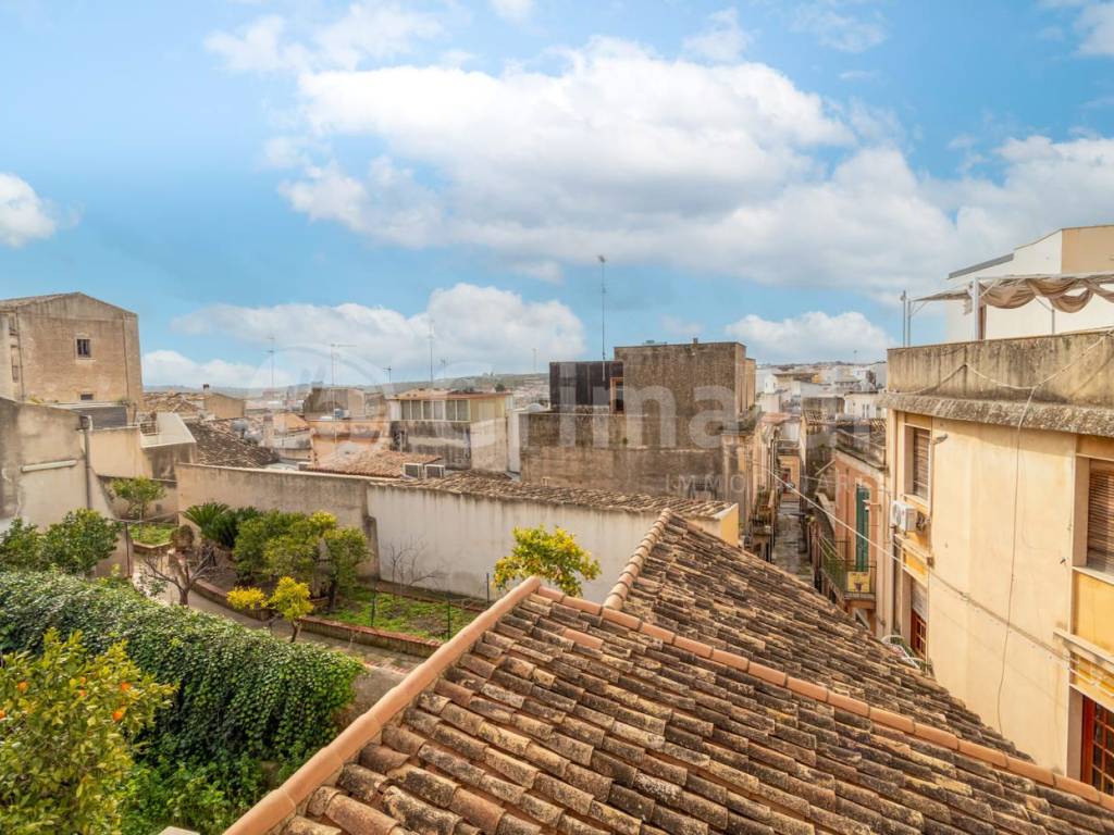 Casa indipendente a Noto in Via Ducezio - Foto 3