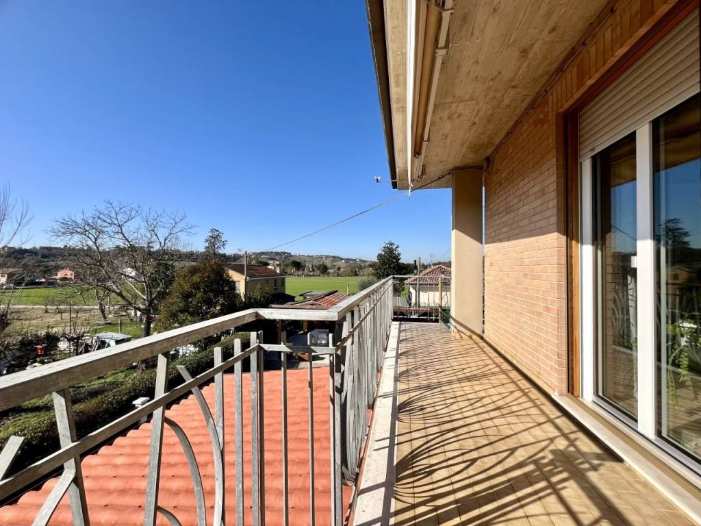 Villa a Jesi in Via San Marcello - Foto 4