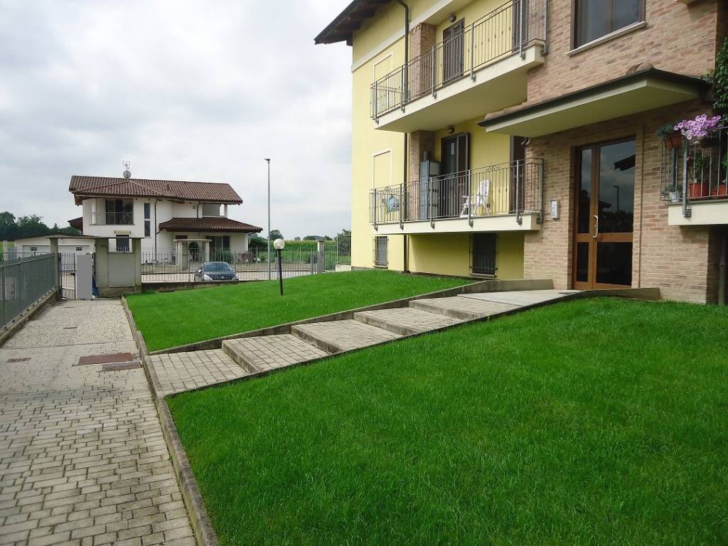 Appartamento a Casalgrasso in Via Europa, 15 - Foto 2