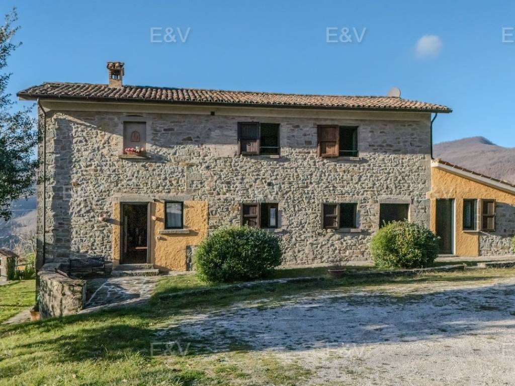Rustico / casale a Apecchio in Vocabolo Chigualtieri - Foto 2